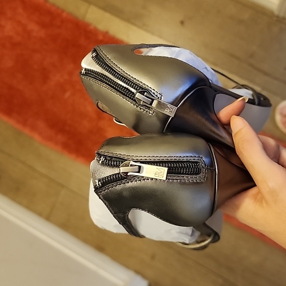 Pelle Moda Ruby Sandal in PEWTER size 10 - Picture 5 of 13